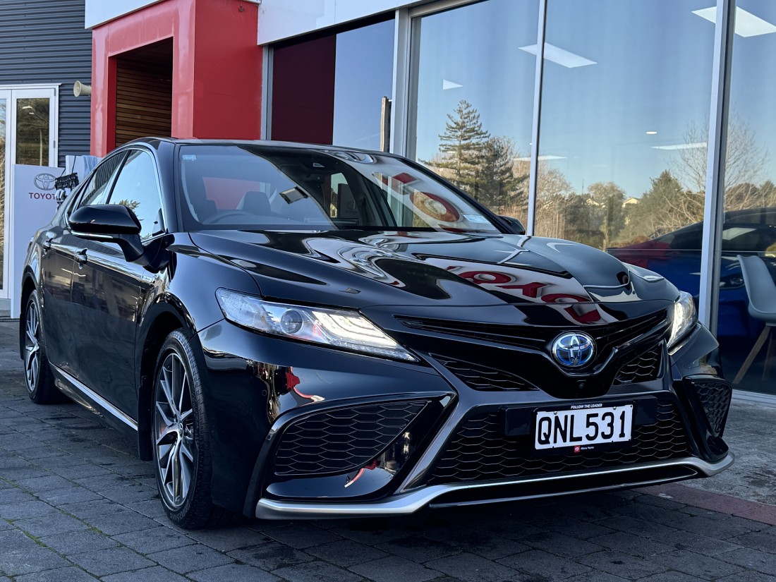 2024 Toyota Camry ZR Sedan 2.5 Petrol HYBRID - Toyota NZ