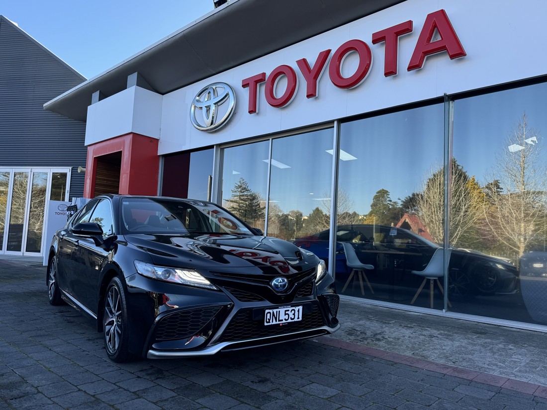 2024 Toyota Camry ZR Sedan 2.5 Petrol HYBRID - Toyota NZ