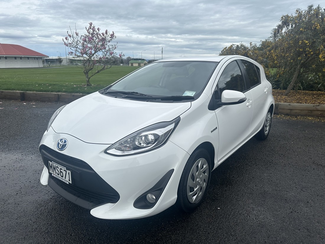 2019 Toyota Prius c GX 1.5P Hybrid Hatch - NZ New - Toyota NZ