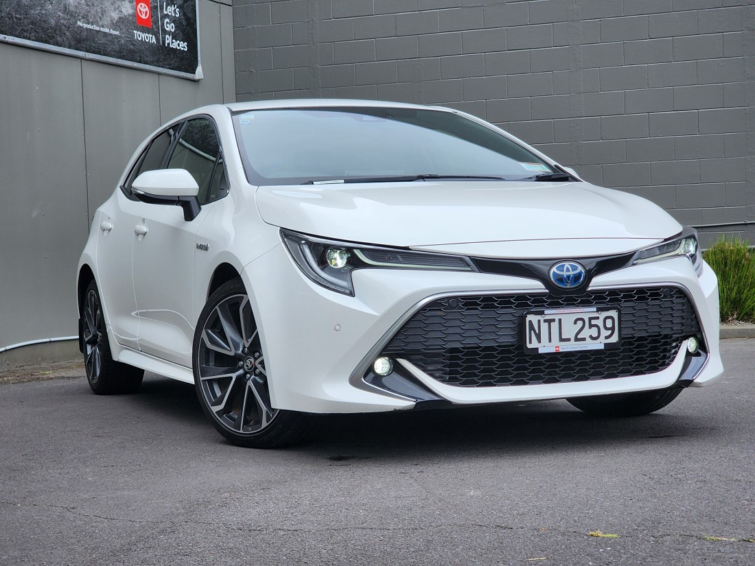 2021 toyota corolla zr hybrid sales