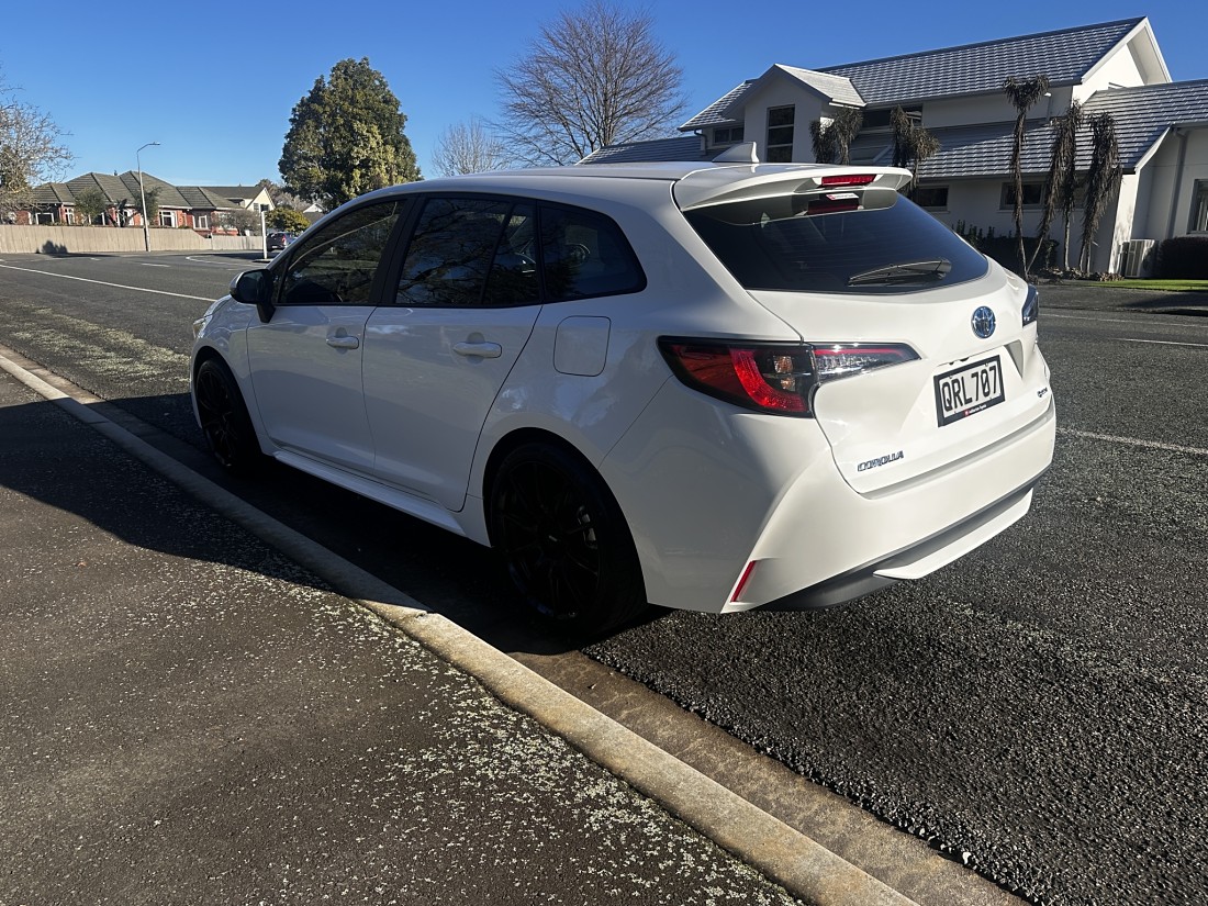 2024 Toyota Corolla GX 1.8 ECVT Hybrid Wagon - Toyota NZ