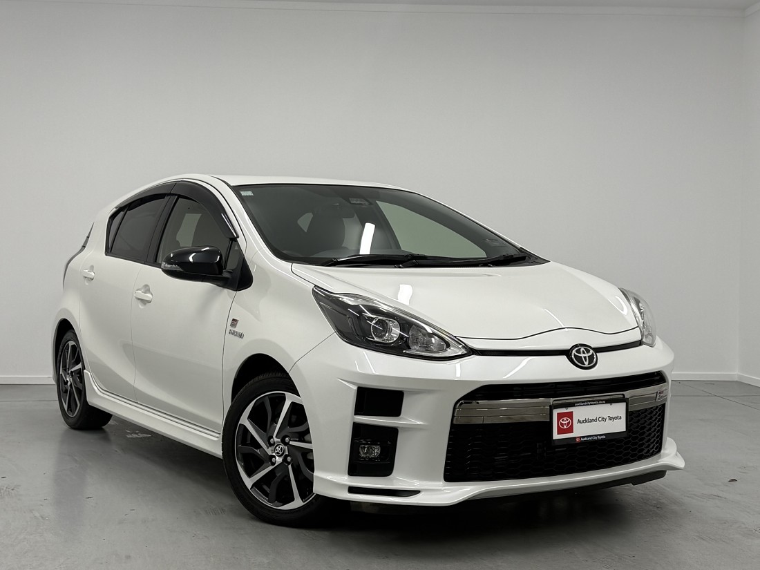 2018-toyota-aqua-1-5-hybrid-g-gr-sport-toyota-nz