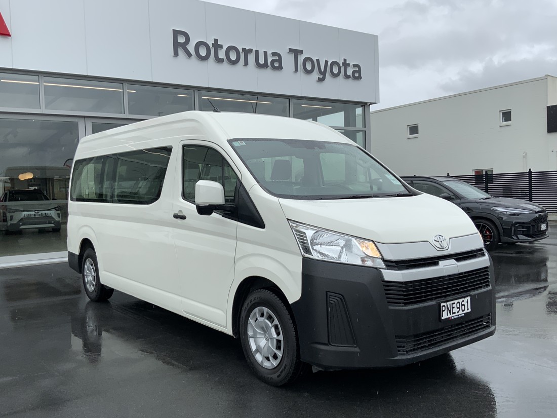 2022 Toyota Hiace ZX 2.8DT 6AT RWD MB/4D/10S (HLMA-SI2) - Toyota NZ