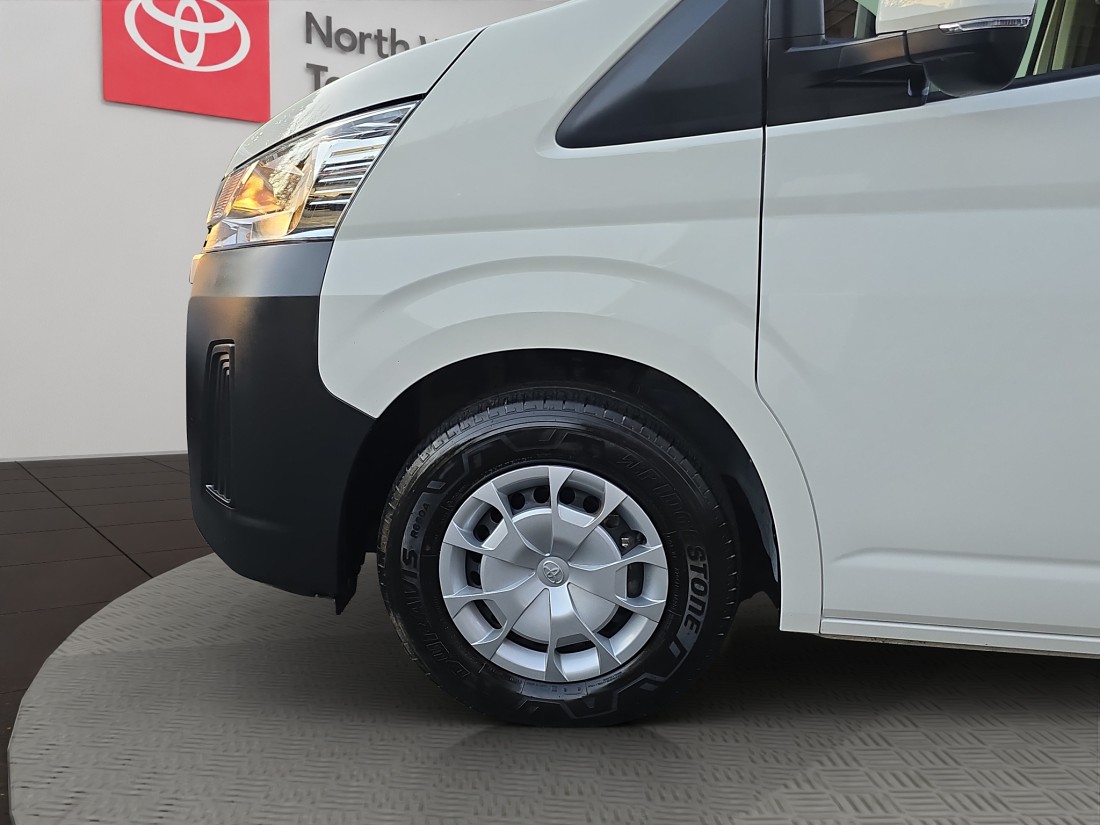 2025 Toyota Hiace ZX MB 2.8DT/6AT - Toyota NZ
