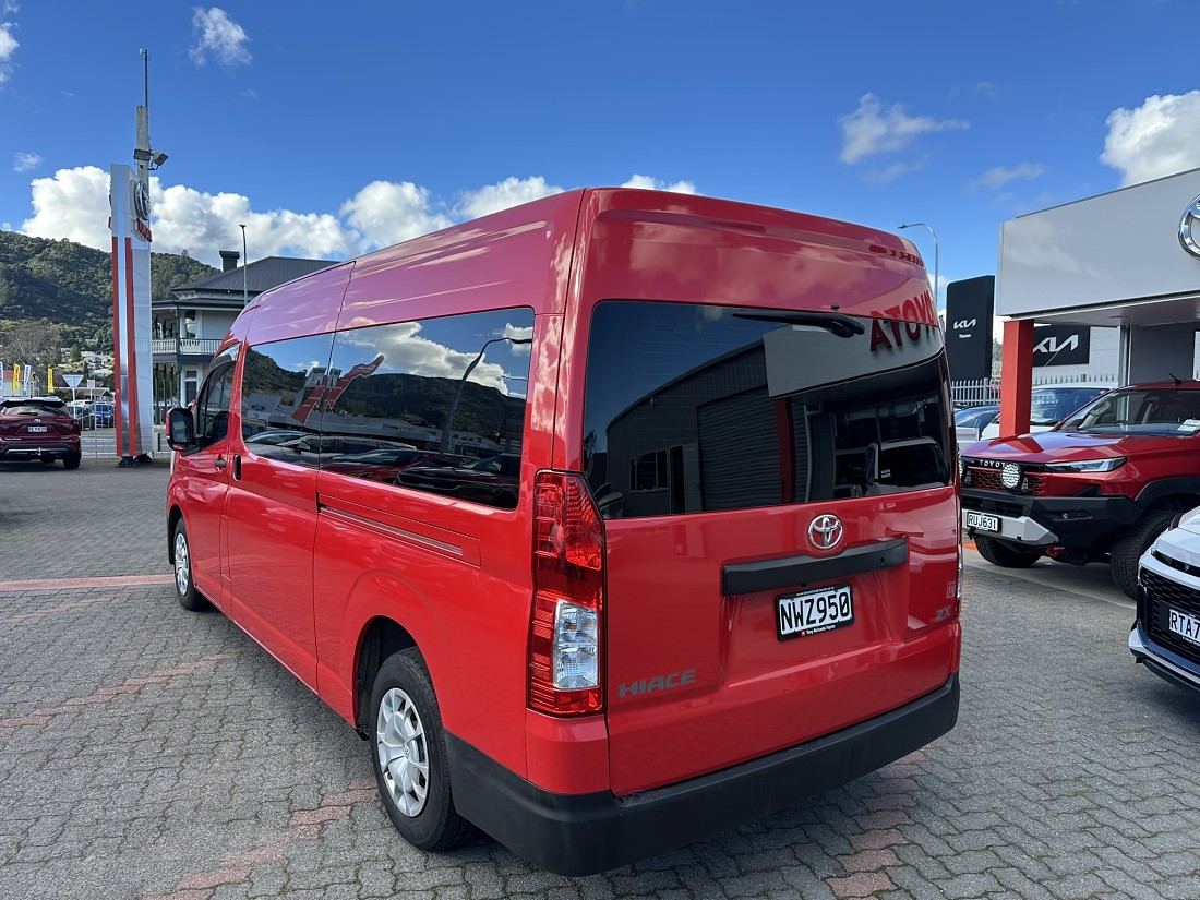 2021 Toyota Hiace ZX 2.8DT 6AT RWD GVN/4D/12S - Toyota NZ