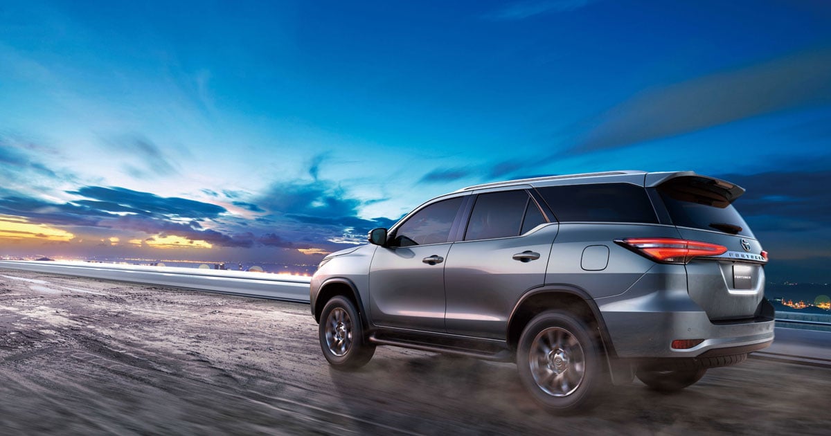 Toyota Fortuner РѕР±РѕРё