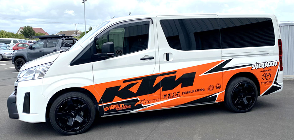 Freestyle-motorcross-star-takes-up-new-role-as-Toyota-Hiace-Ambassador_HERO_940x450