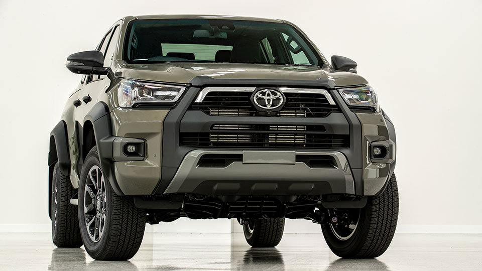 Hilux-variant-gets-wider-track-and-enhanced-performance_HERO_960x540