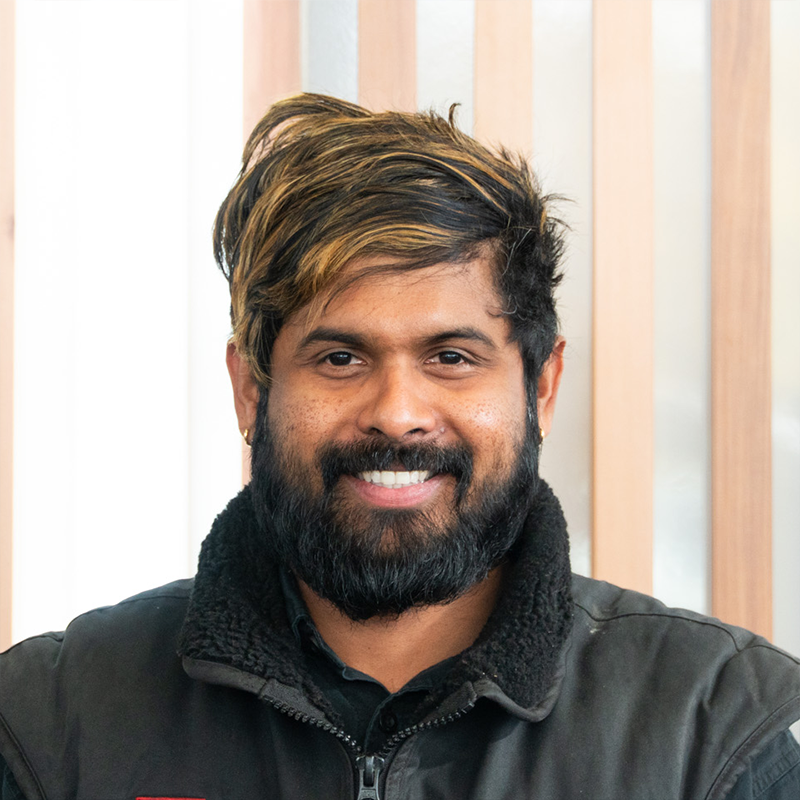 dinesh-800x800