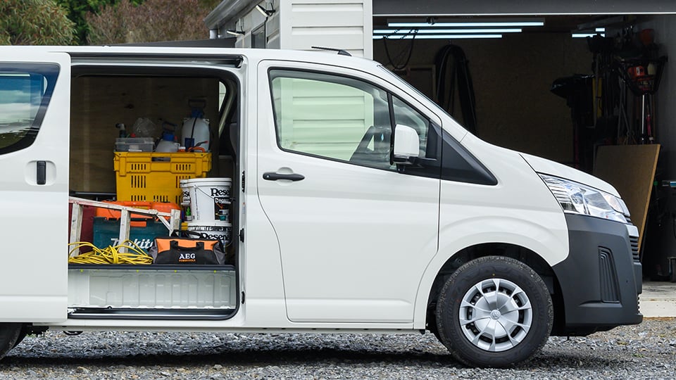 Hiace-with-tools-inside-960x540