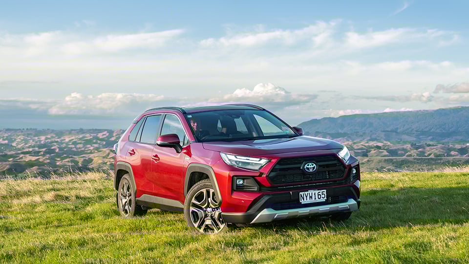 Rav4-Adventure-960x540