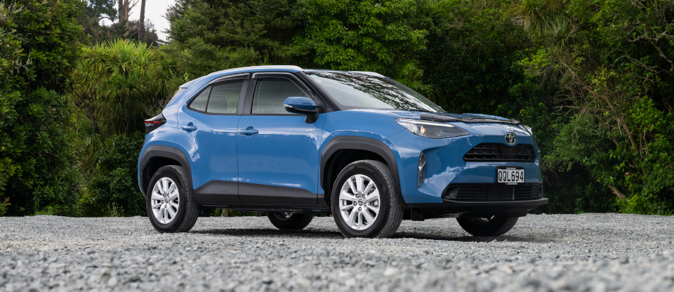 yaris-cross-gx-accessories-960x416