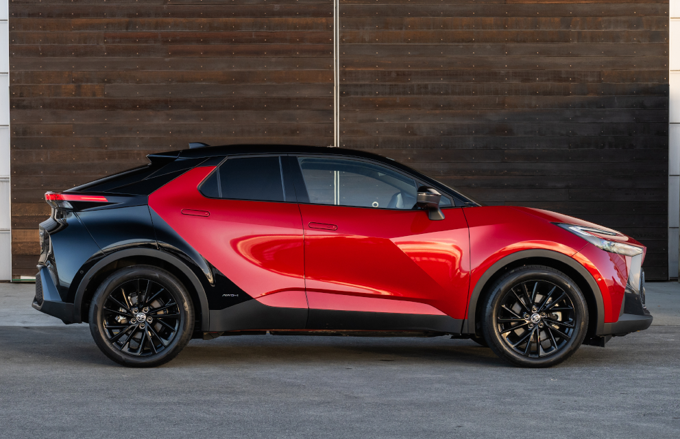 C-HR-High-contrast-496x320