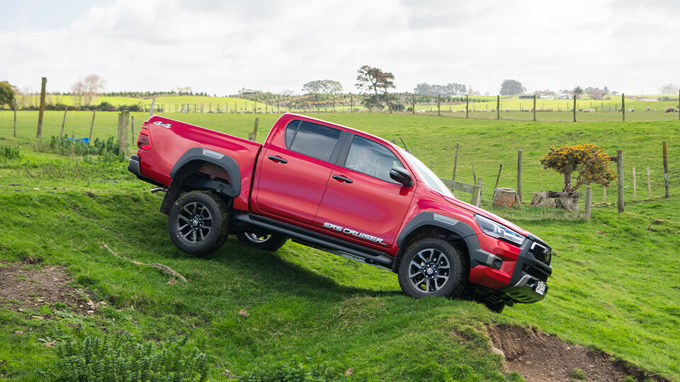 toyota_hilux_new_hilux-finance-960x540