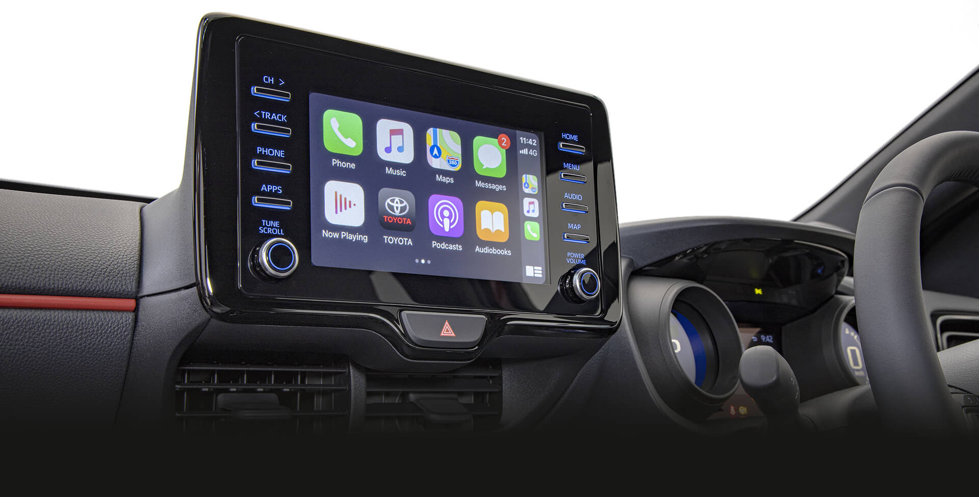 Toyota-yaris-hatch-interior_screen-1920x974