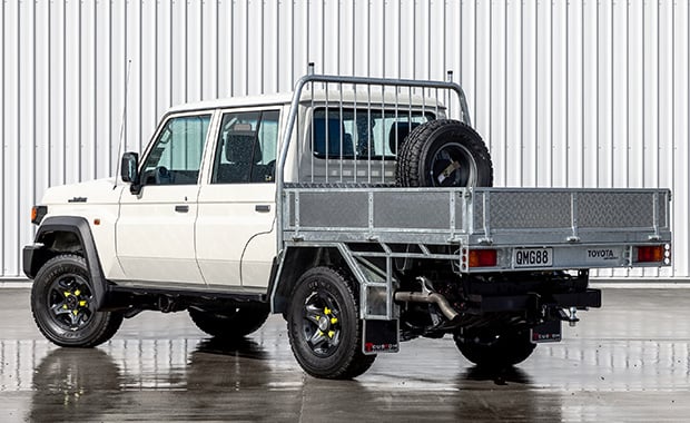 Land Cruiser 70 LT Steel timber tray 620x380