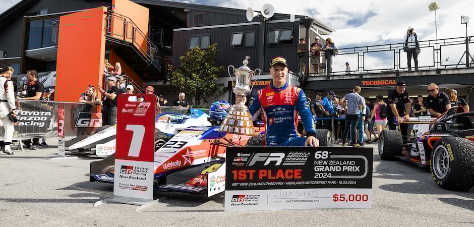 Liam 20204 (940 x 450)