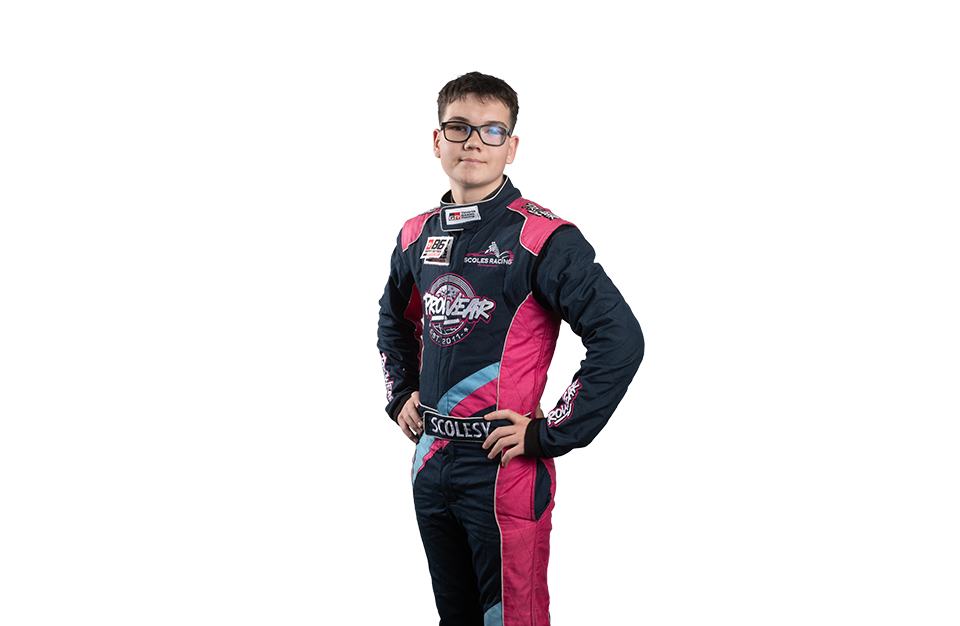 racer-960x626_0007_Nieko-Scoles