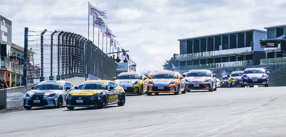 Race start HD 25 (940 x 450)