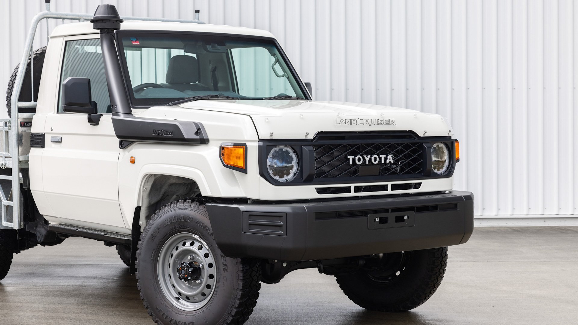Land Cruiser 70 LX Wagon - Accessories - Toyota NZ