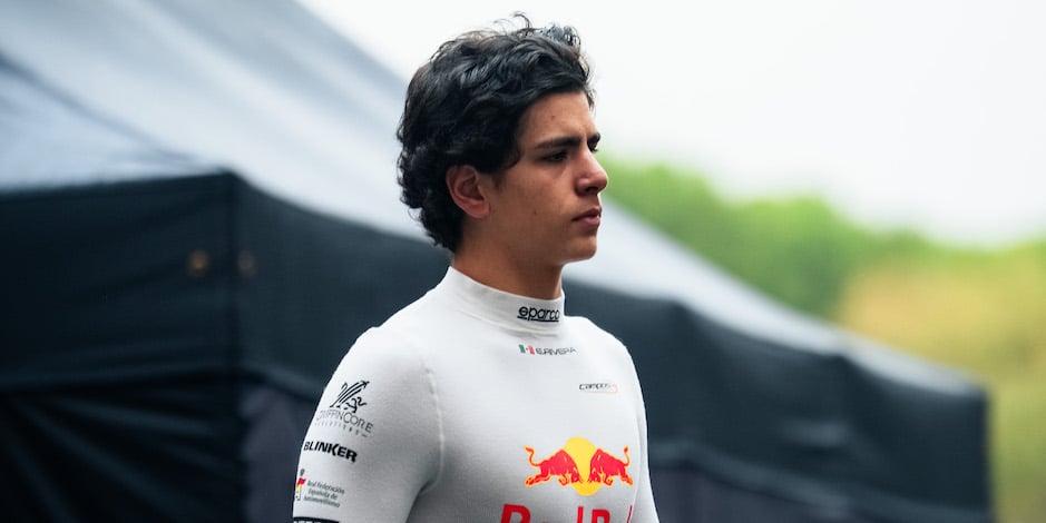 Ernesto Rivera (940 x 450)