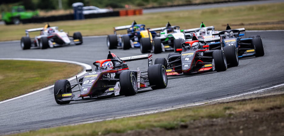 Louis Teretonga feature (9340 x 450)