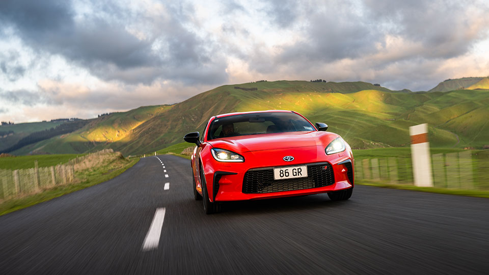 GR86-bound-to-thrill-with-power-boost-and-improved-handling_HERO_960X540