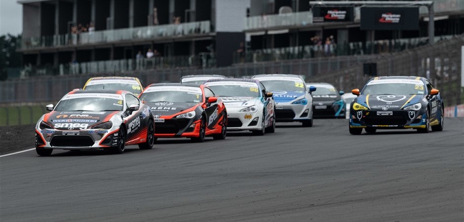 Hampton race(940 x 450)