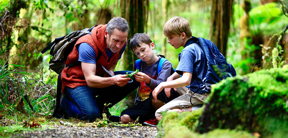 More-than-12,000-kiwi-kids-are-Toyota-Kiwi-Guardians_HERO_940x450