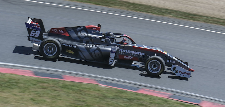 Seb manson (940 x 450)