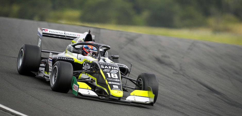 Laurens GP pole (940 x 450)