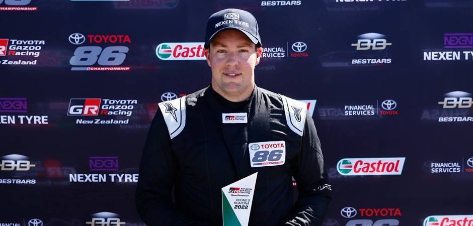 Rowan Ruapuna pole (940 x 450)