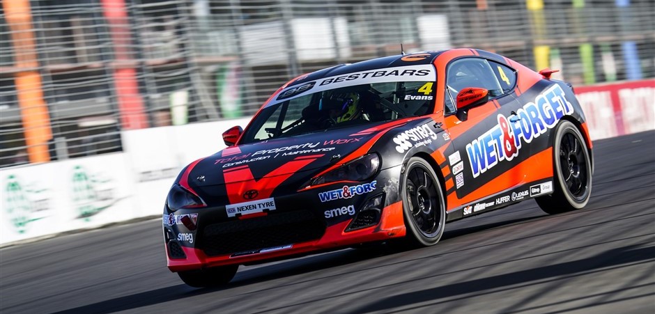 Simon HDwin (940 x 450)