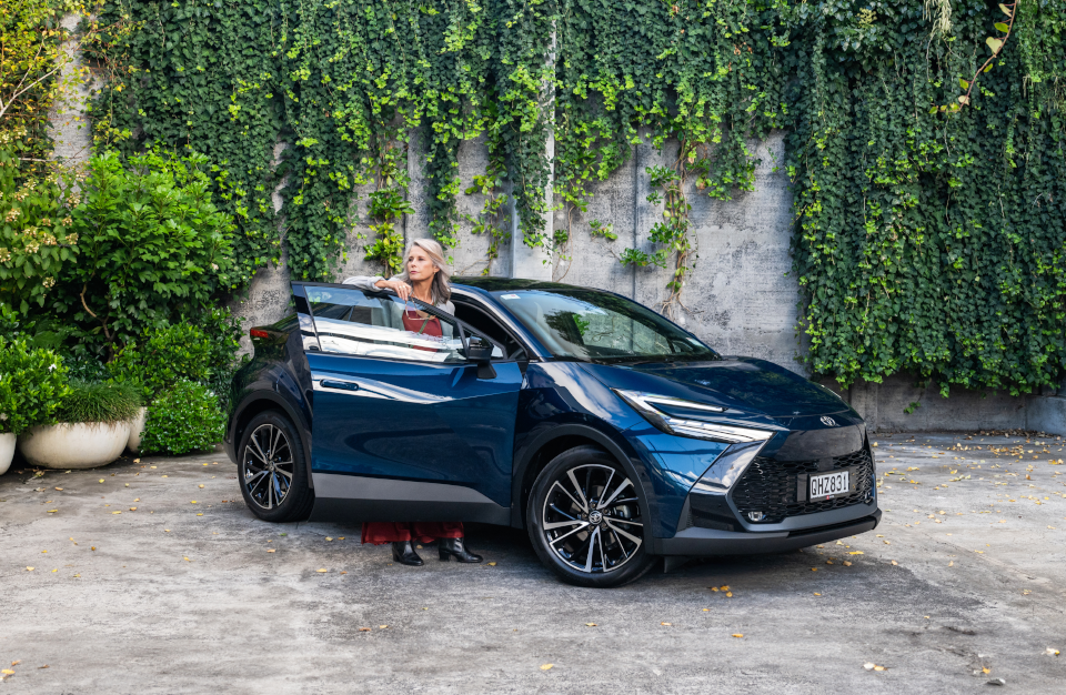 C-HR-Limited-Gallery2-960x626