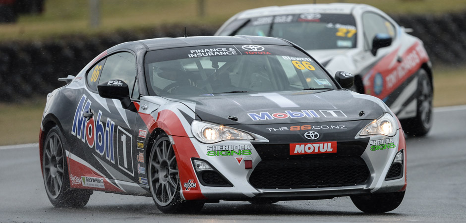 Blewett-fastest-in-Toyota-Finance-86-Championship-practice-940x450