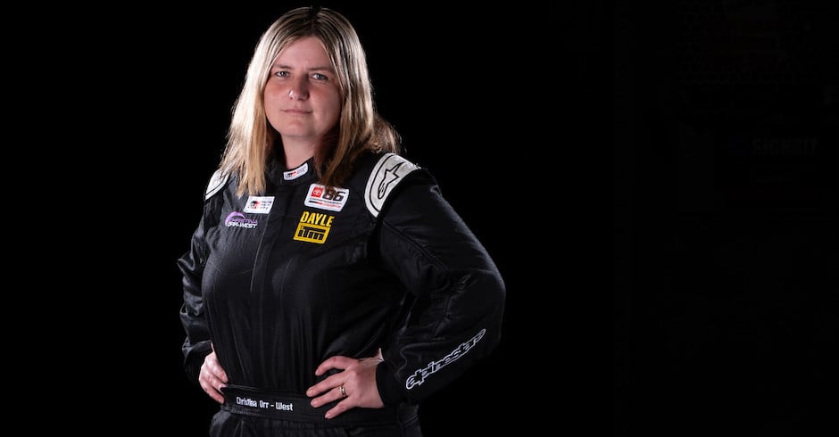 CHristina 24-25 (940 x 450)