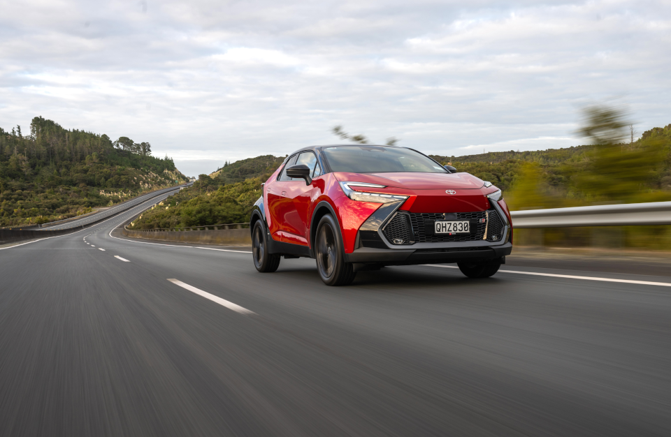 C-HR-GR-Sport-Gallery16-960x626