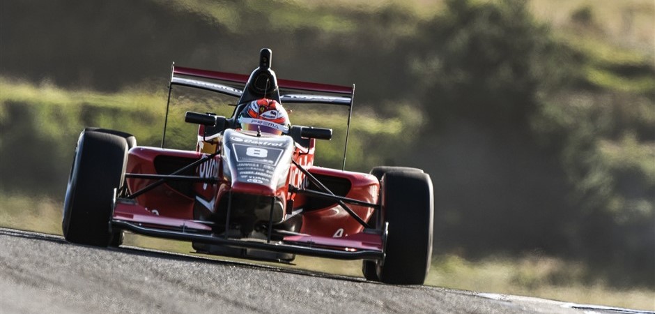 Motor Cup qualifying (940 x 450)