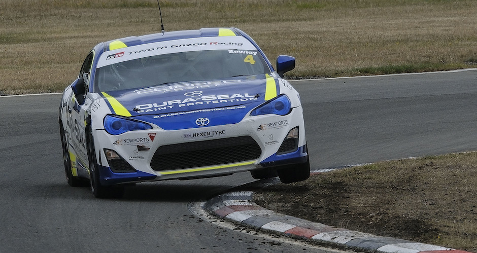 Tom Ruapuna win (940 x 450)