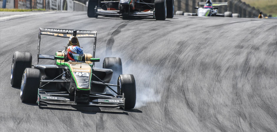 Thomas-Randle-locks-the-brakes-on-his-way-to-victory-in-the-NZ-Motor-Cup-Hero