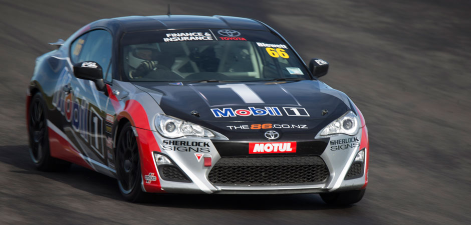 Testing-session-brings-final-round-drama-for-Toyota-series-leader-Blewett_HERO_940x450