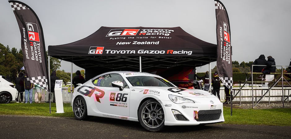 Toyota 86 Trophy Series (940 x 450)