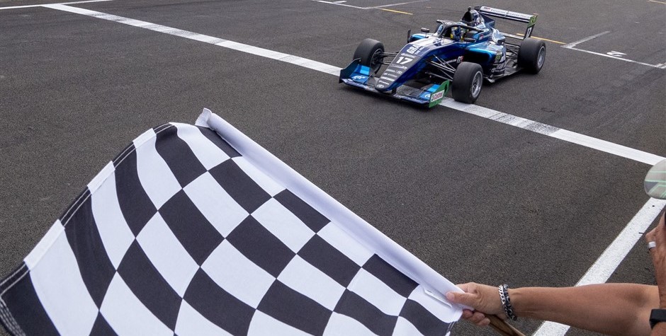 GP prev 21 (940 x 450)