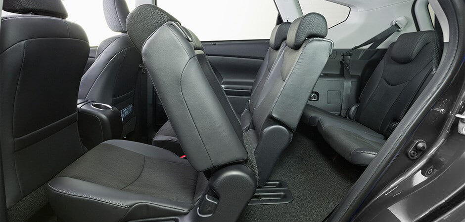 prius-v-awxf-nm1_interior012