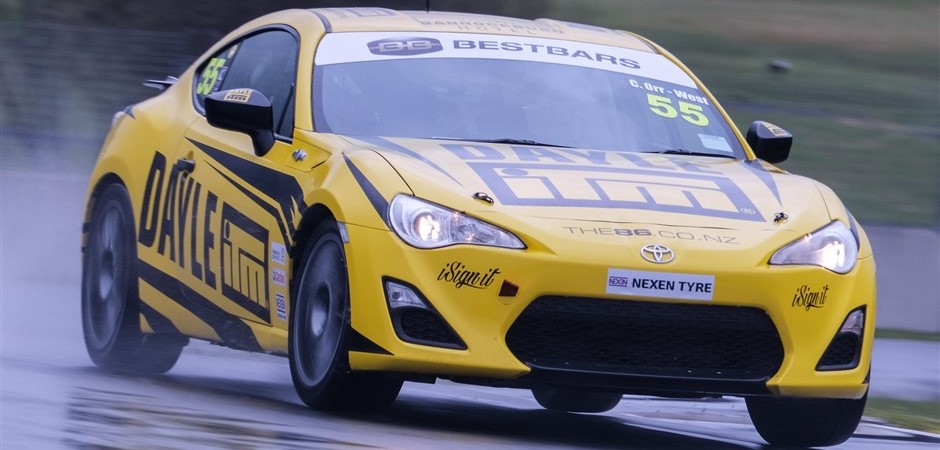 Dayle car 2 (940 x 450)