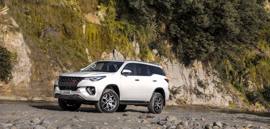 Exclusive-Toyota-Fortuner-TRD-arrives_HERO_940x450