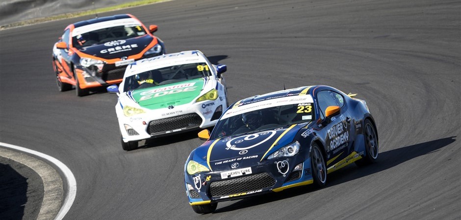 A race 1 HD finale (940 x 450)