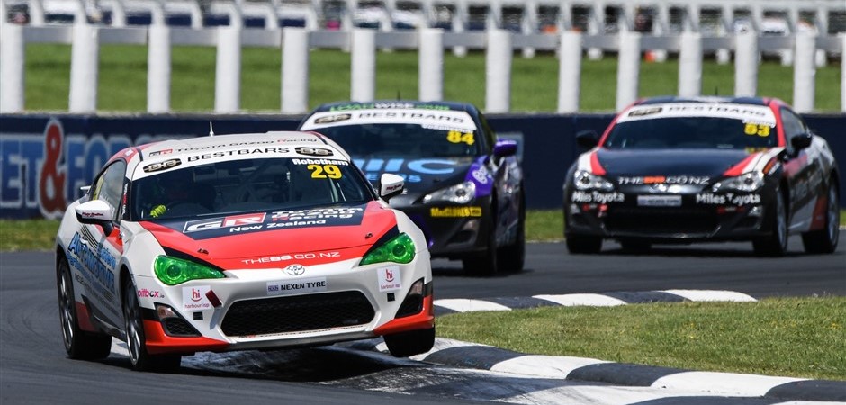 Robotham round win (940 x 450)