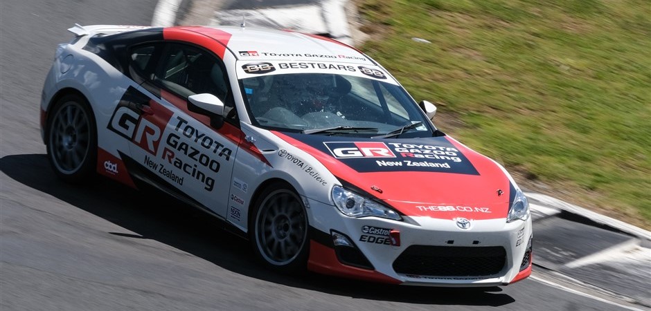 Scholarship story (940 x 450)