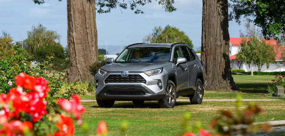 hybrid-sales-become-the-new-normal_hero-940x450